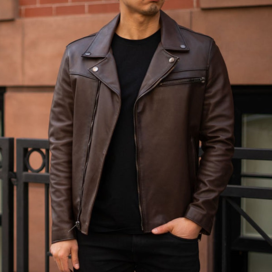 jeudi_vieille_veste_de_moto_anglaise.jpg Jeudi Vieille Veste De Moto Anglaise – Image 1
